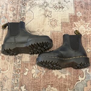 DR. MARTENS 2976 BEX SMOOTH LEATHER CHELSEA BOOTS